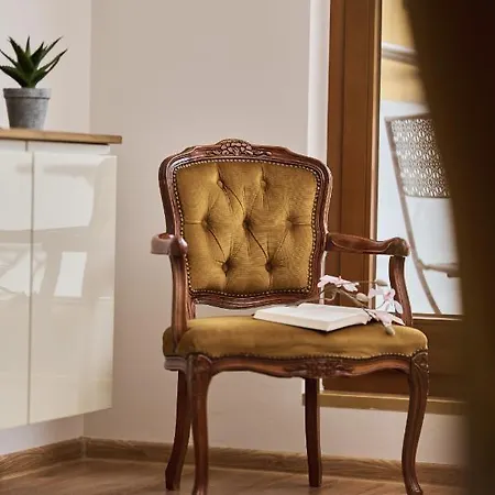 Na Szancach With Balcony By Renters דירה *